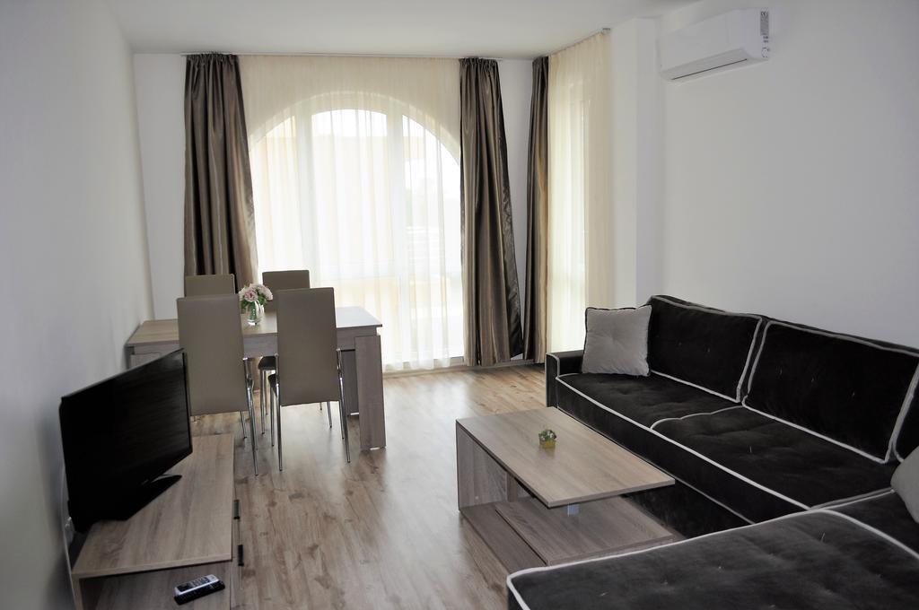 Zevs Residence เนเซบาร์ ภายนอก รูปภาพ